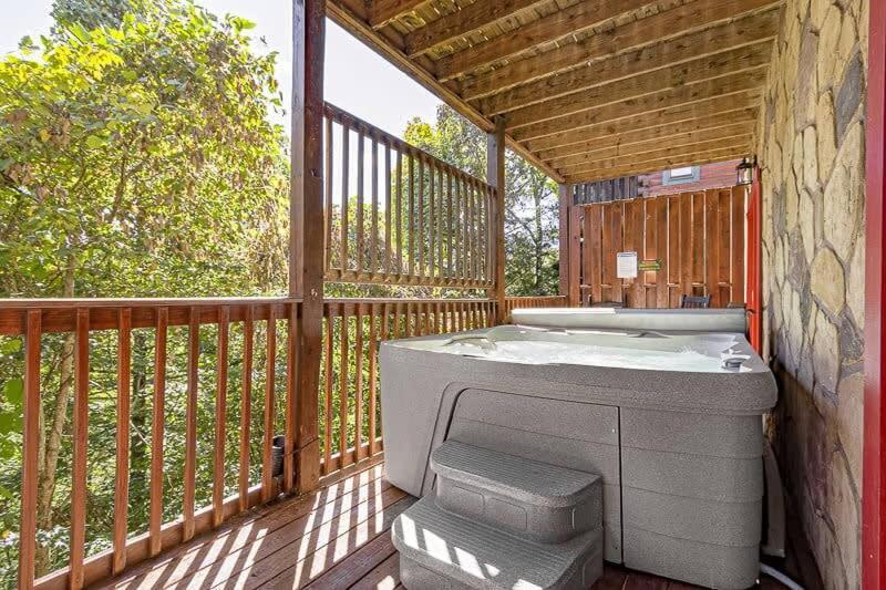 Movie Theater Hot Tub View Mountain Escape Villa Gatlinburg Luaran gambar