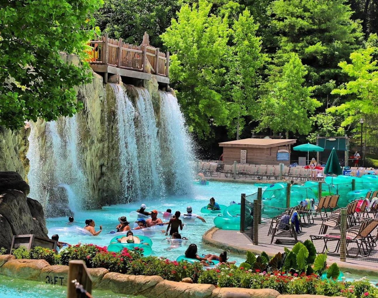 Movie Theater Hot Tub View Mountain Escape Villa Gatlinburg Luaran gambar